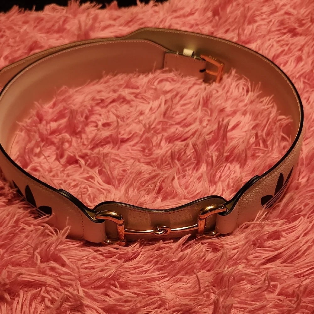 Gold and Cream Belt with Elegant Metal Details